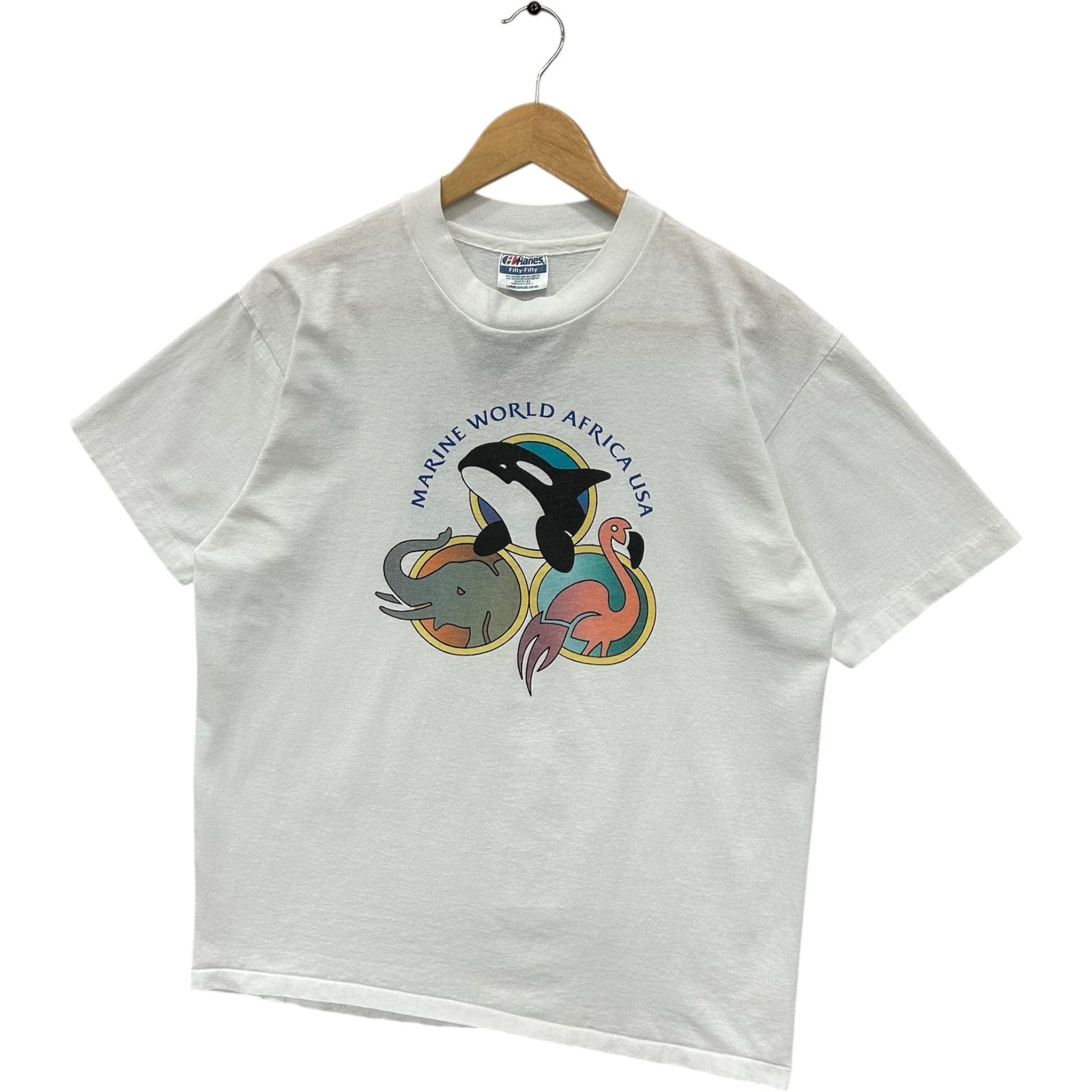 Vintage Marine World Africa USA Chevron Animals Souvenir Tee