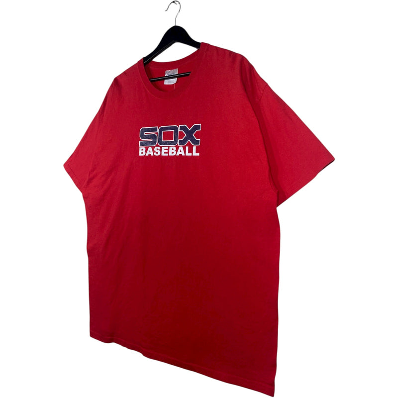 Vintage Sox Baseball MLB Team Logo T-Shirt