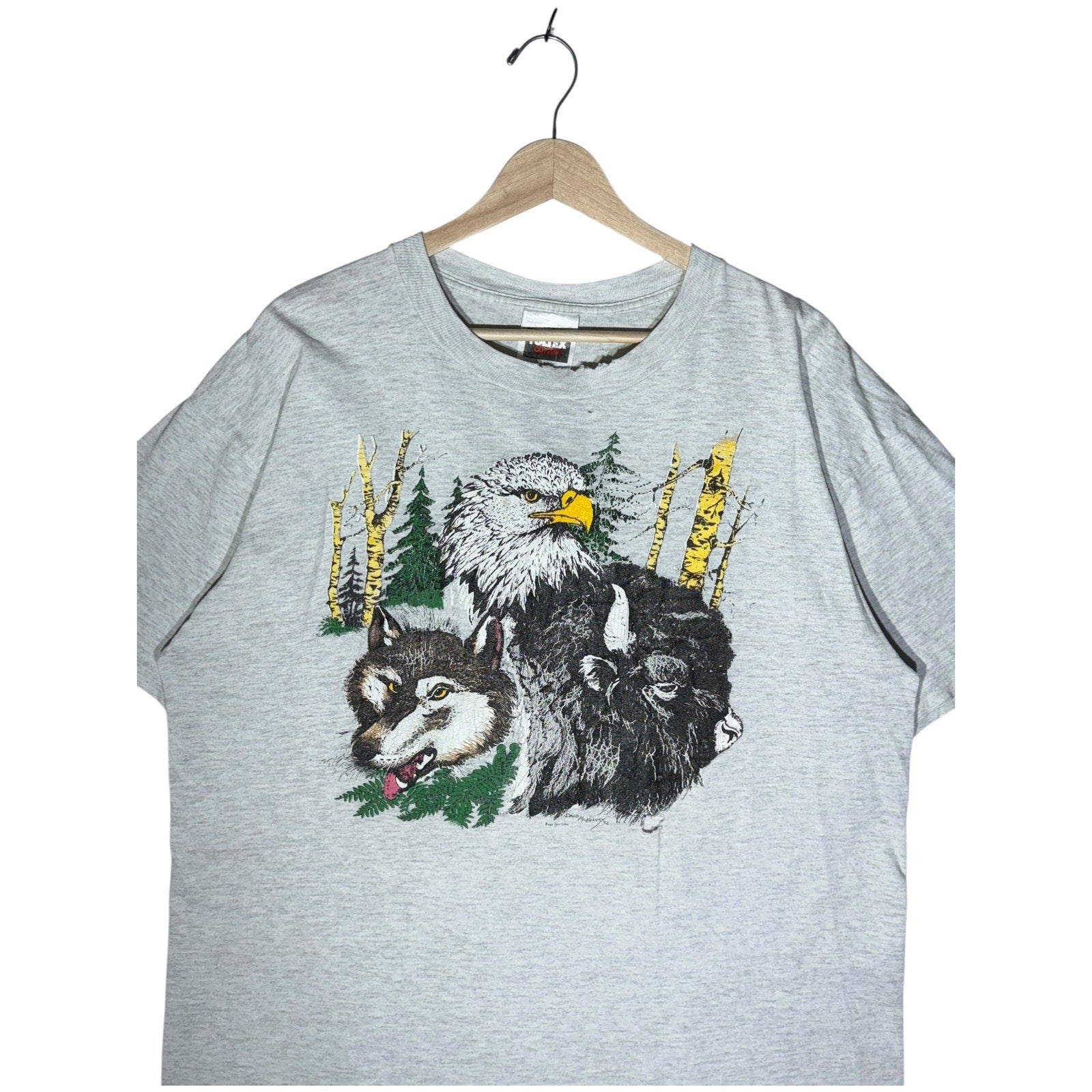 Vintage Bald Eagle Wolf Bear Graphic T-Shirt