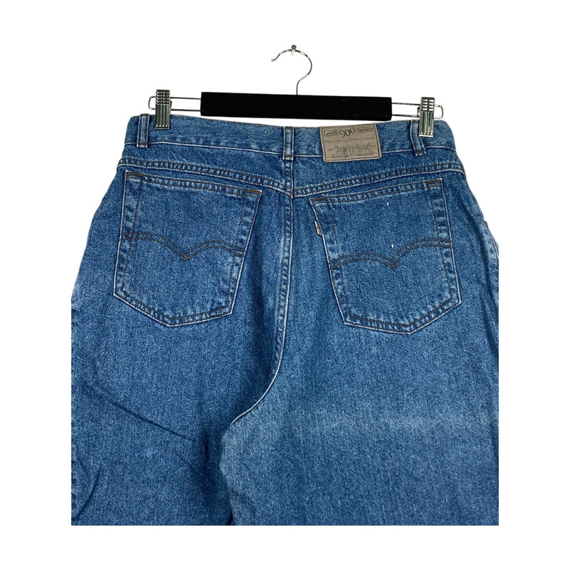 Vintage Women's Levi's Denim Shorts 14