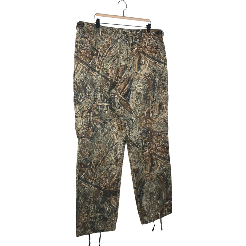 Vintage Cabela’s Realtree Camo Hunting Cargo Pants 36