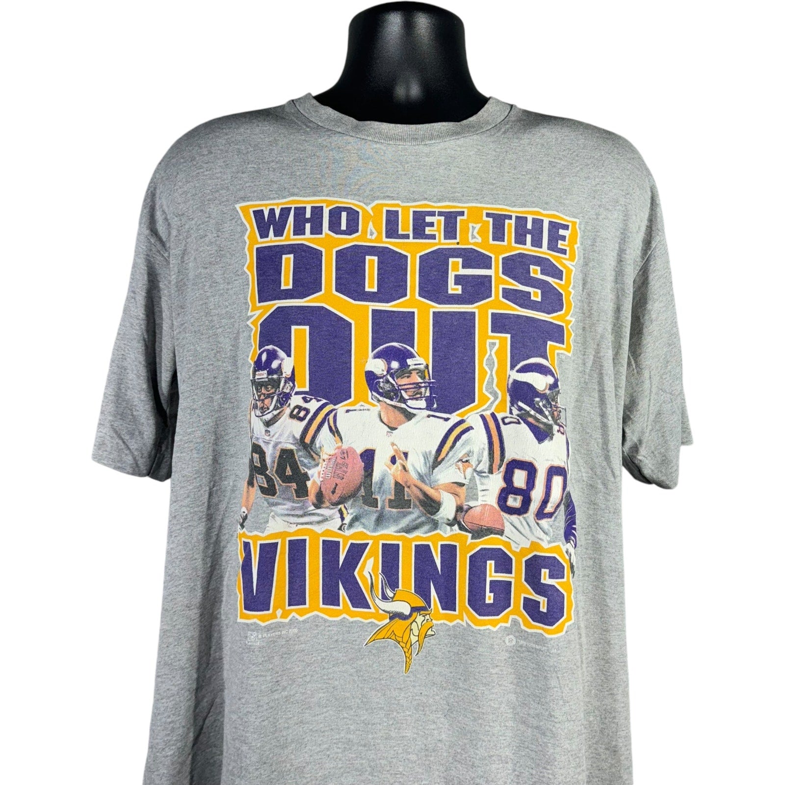 Vintage Minnesota Vikings "Who Let The Dogs Out" Tee