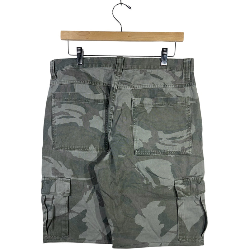 Vintage Wrangler Camouflage Cargo Shorts 32