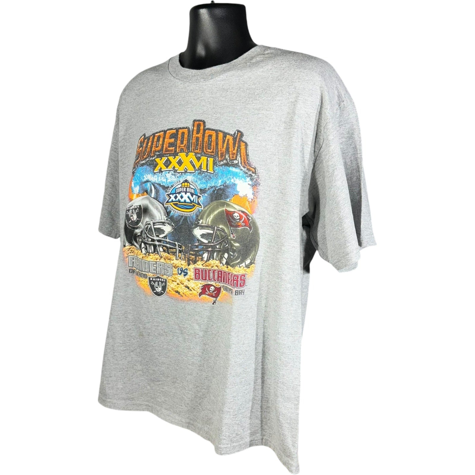 Vintage Raiders Vs. Buccaneers Super Bowl XXXVII Tee