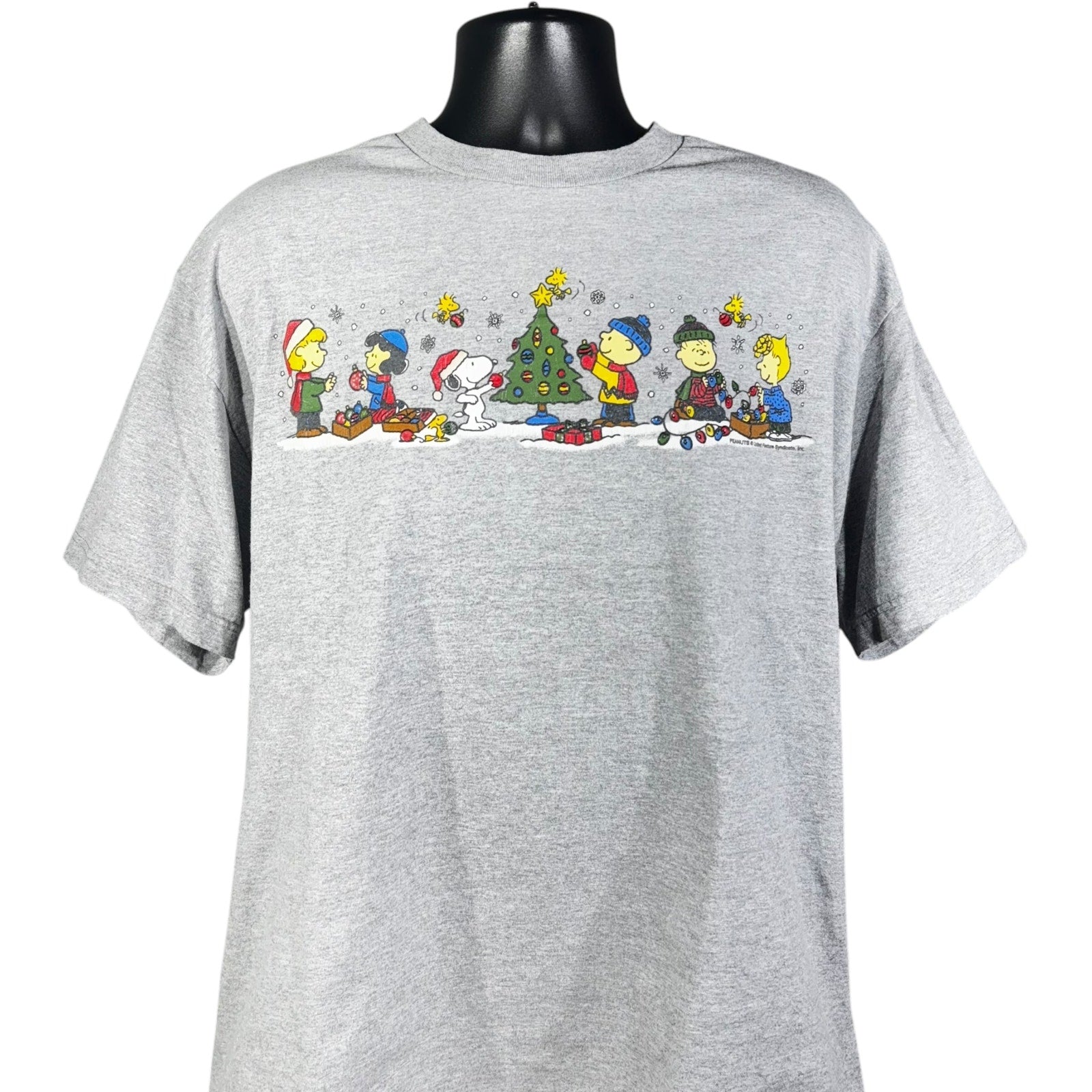 Vintage Peanuts Snoopy Christmas Tee