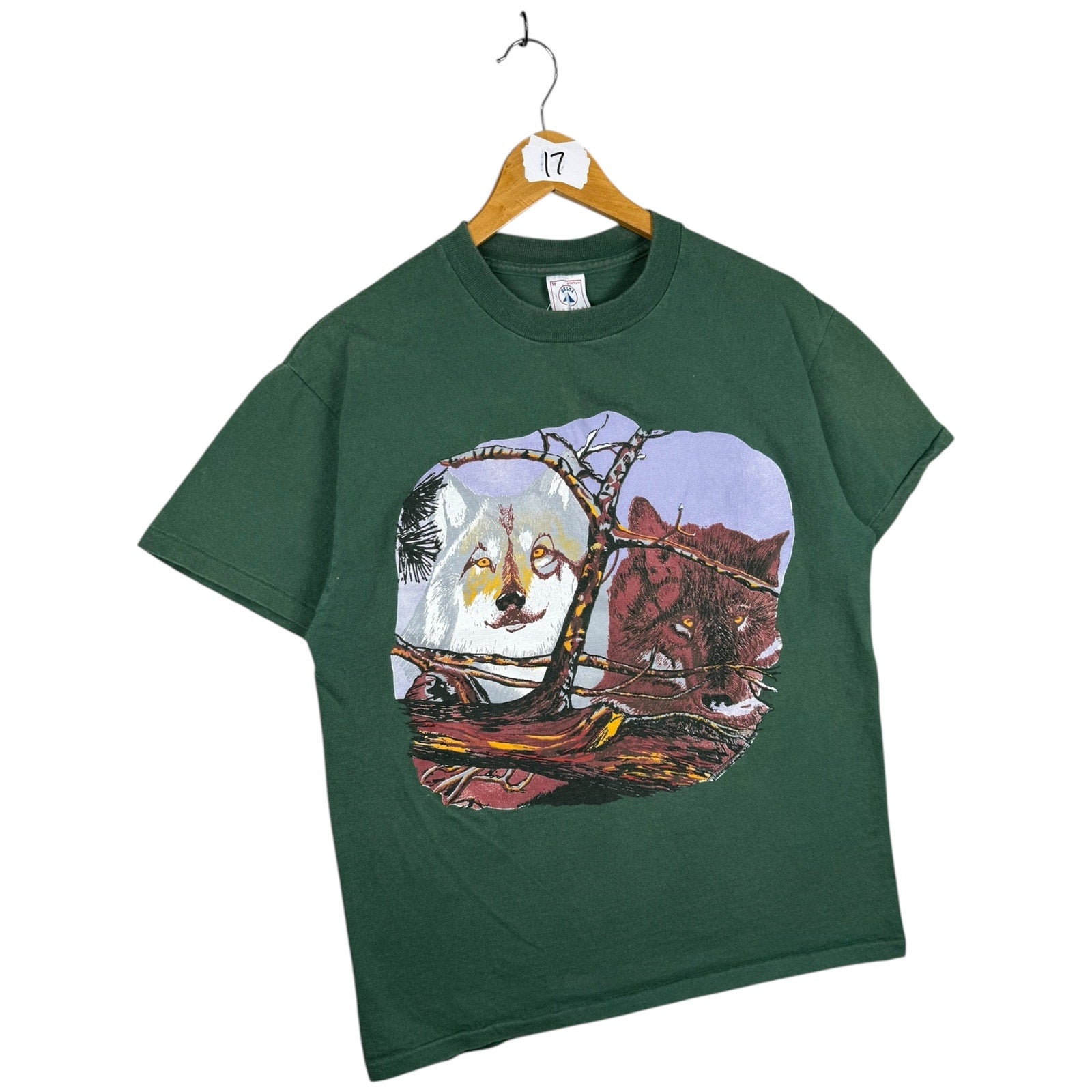 Vintage Wolf Wildlife Scene Graphic T-Shirt