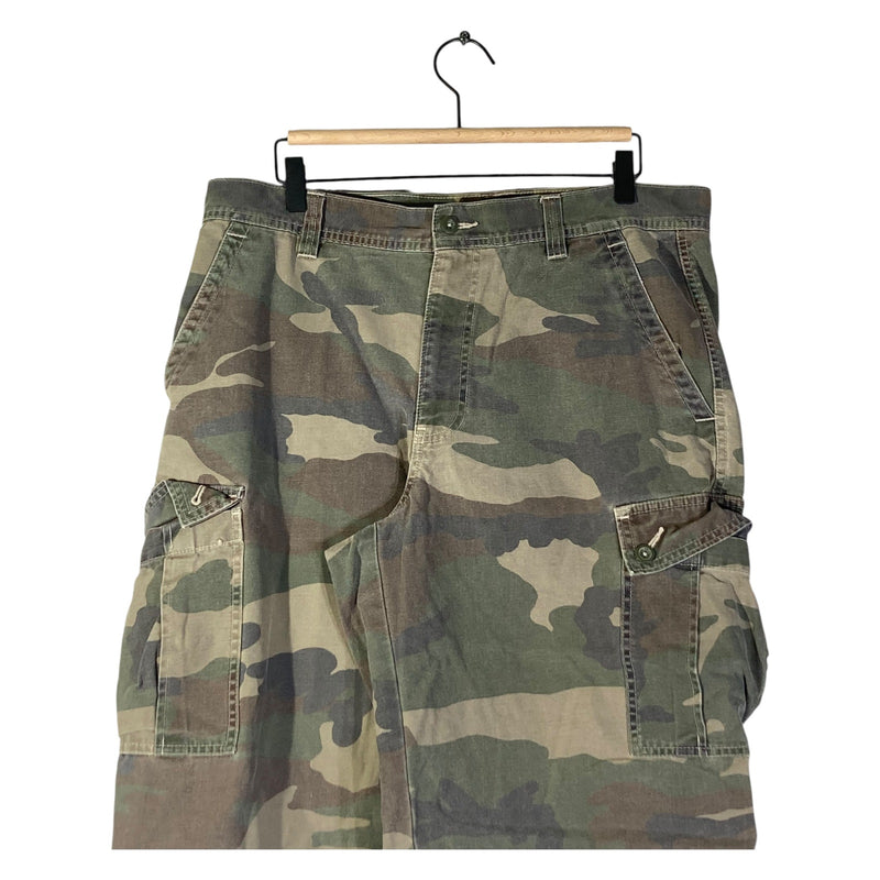 Vintage Cameron Camouflage Cargo Shorts 34