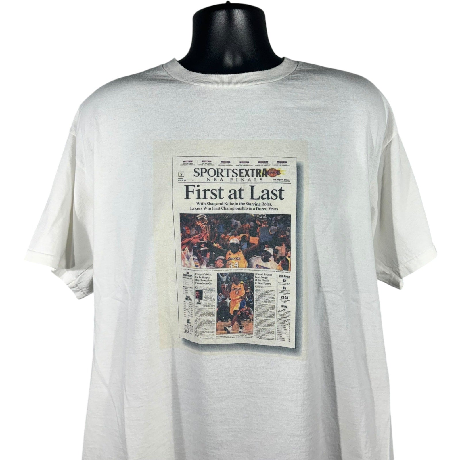 Vintage NBA LA Lakers Wold Champions Tee 2000