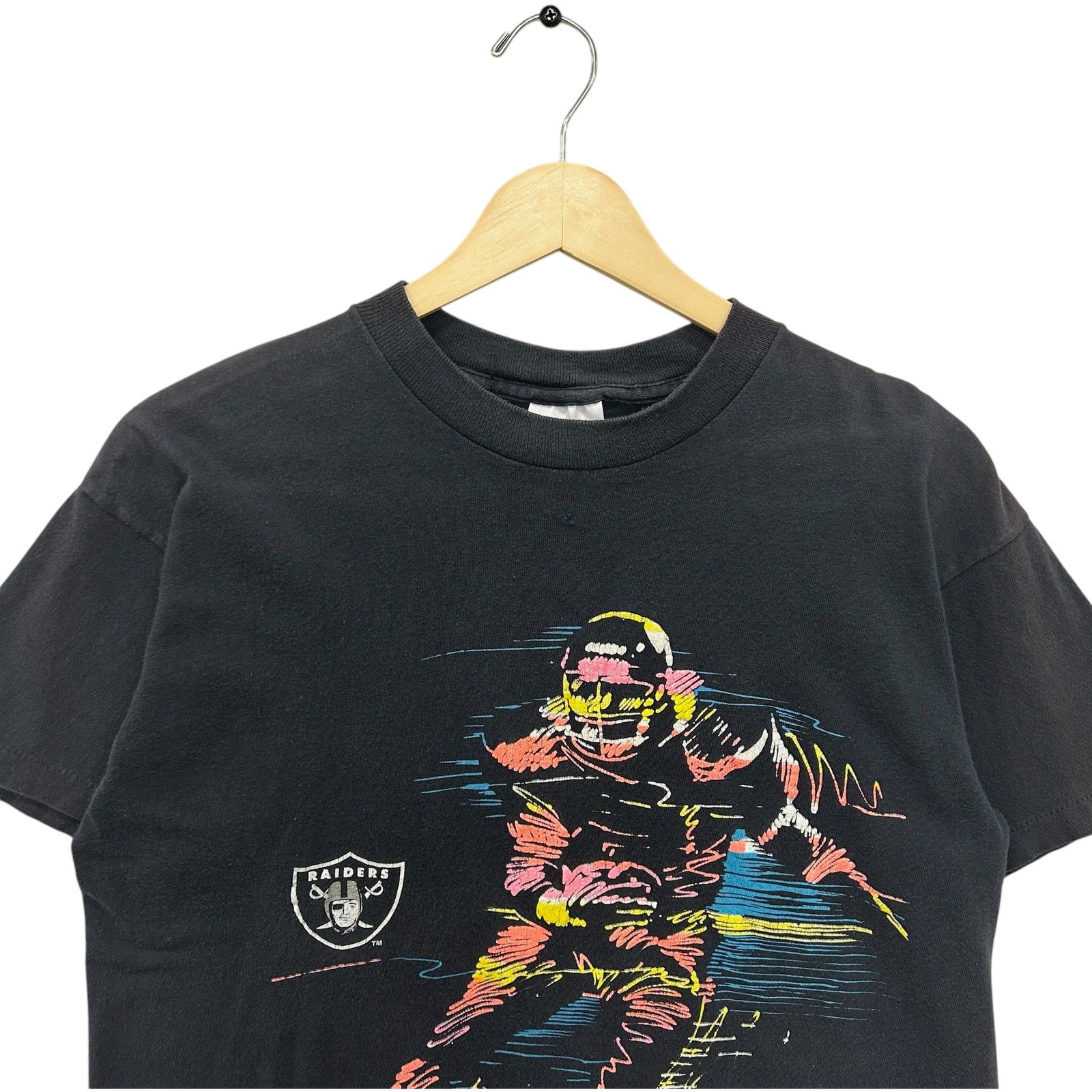 Vintage Los Angeles Raiders Full Body NFL Tee