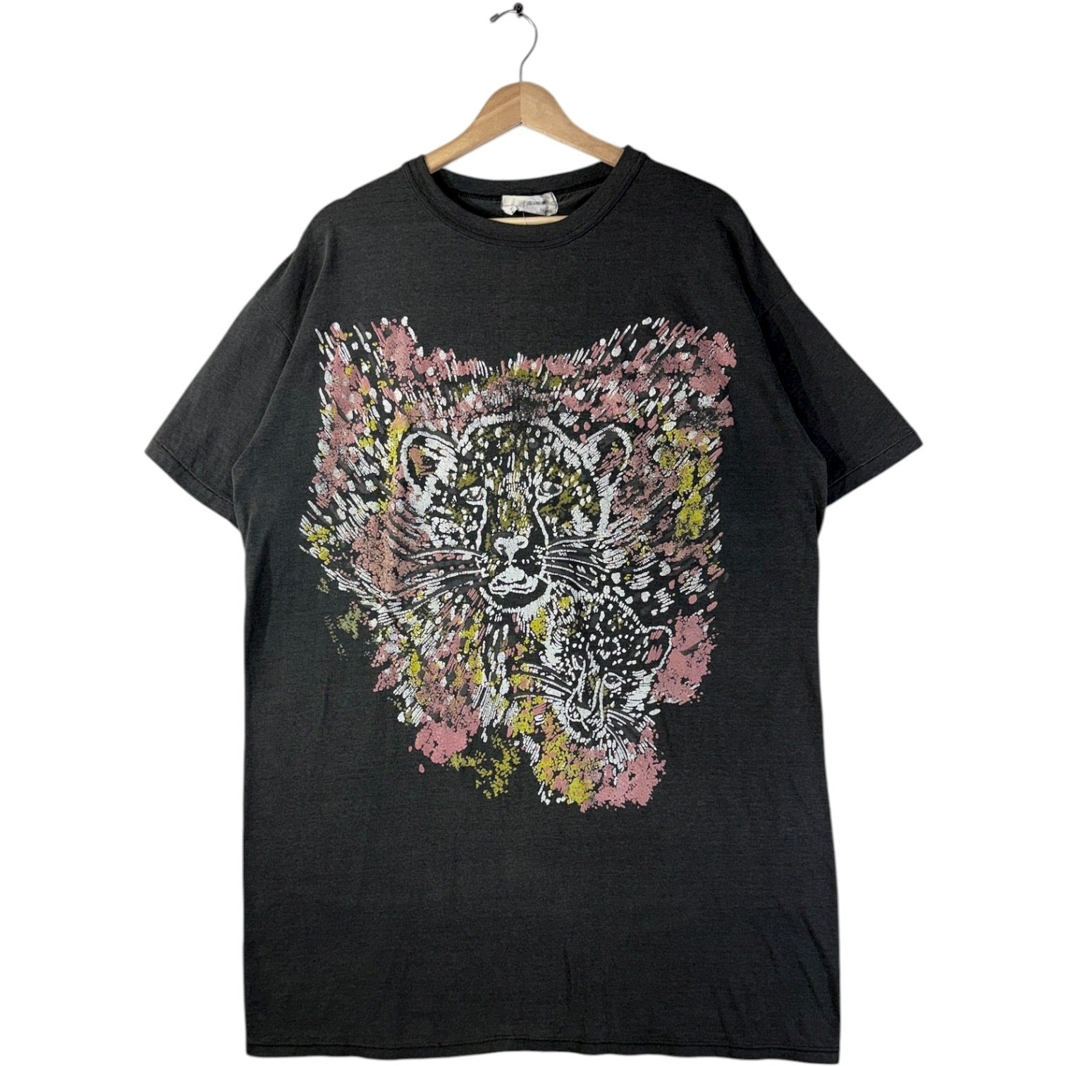 Vintage Abstract Leopard Graphic T-Shirt