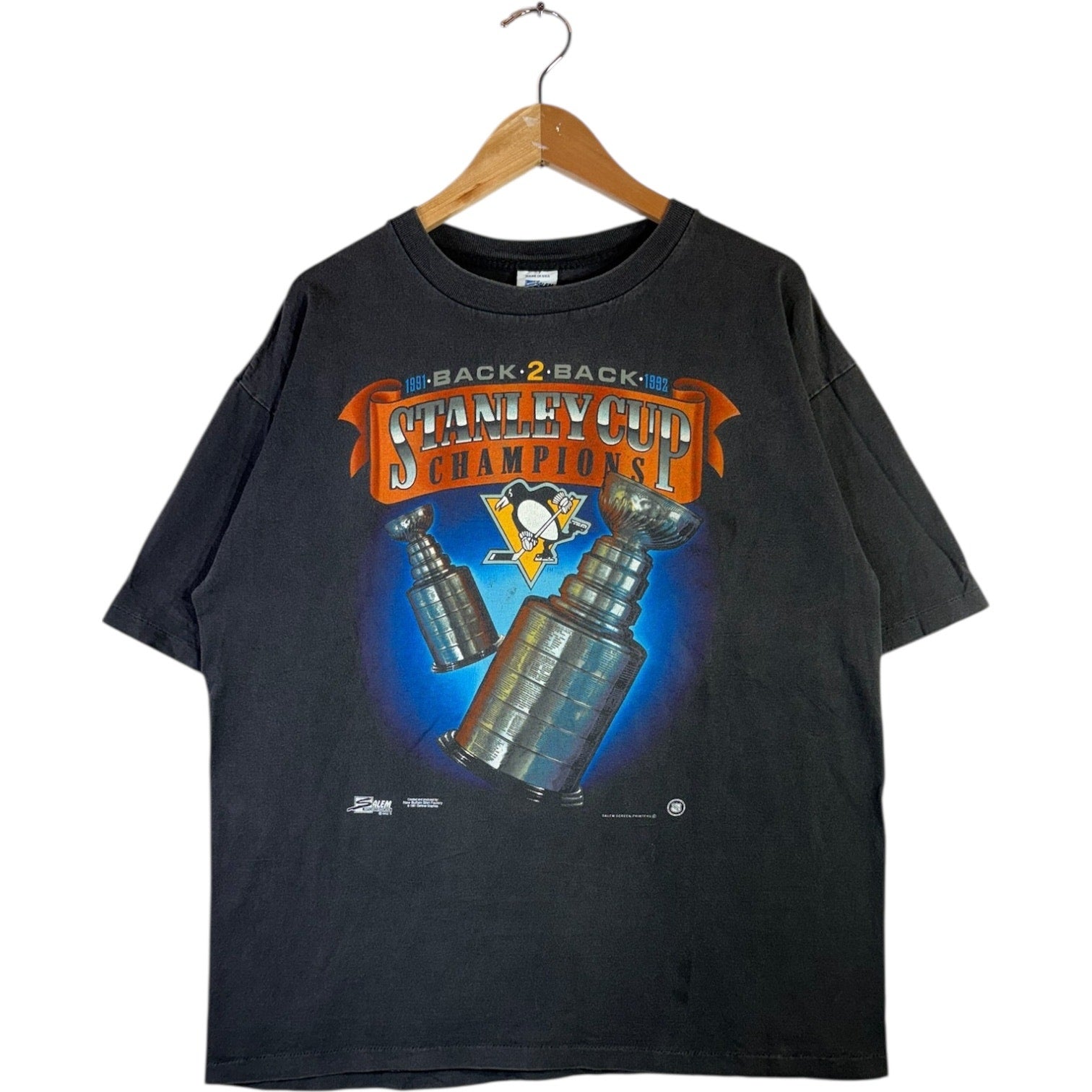 Vintage Salem Pittsburgh Penguins NHL Graphic T-Shirt