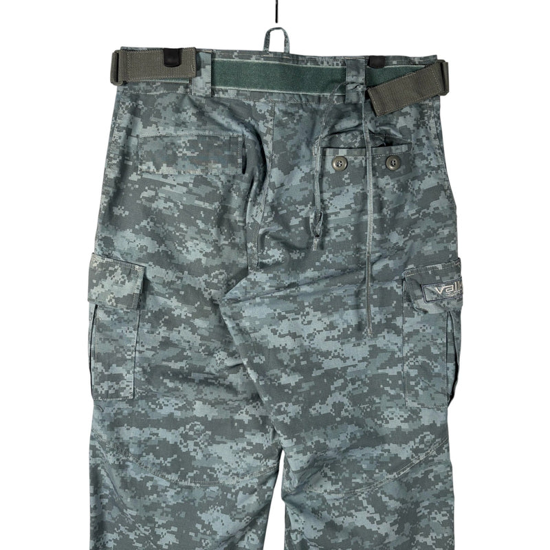 Vintage Digital Camouflage Cargo Pants 34x31