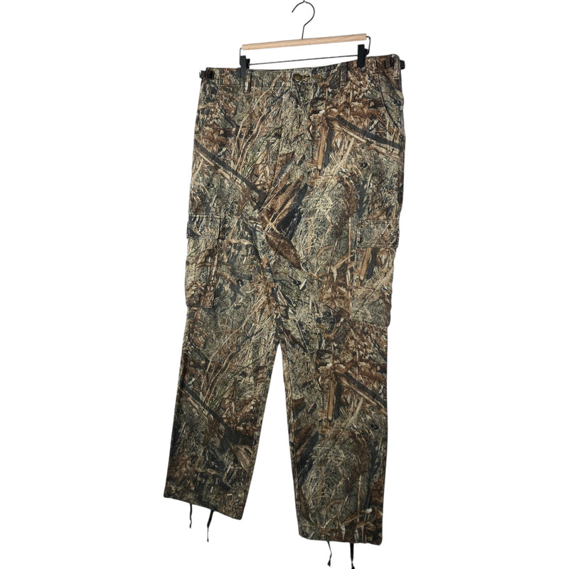 Vintage Cabela’s Realtree Camo Hunting Cargo Pants 36