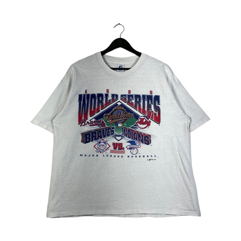 Vintage MLB World Series Braves Indians T-Shirt