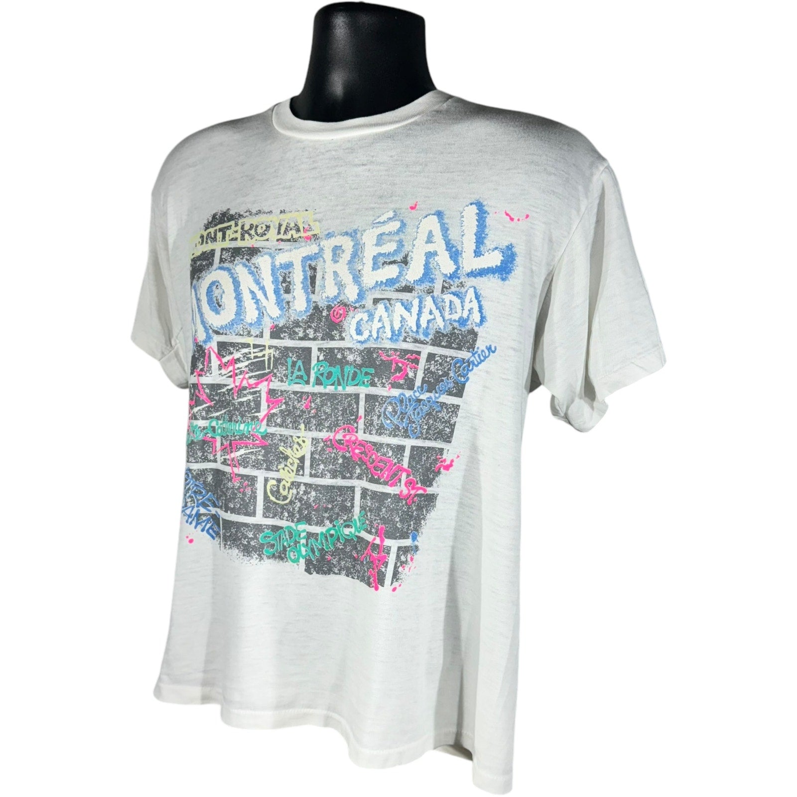 Vintage Montreal Canada Souvenir Tee