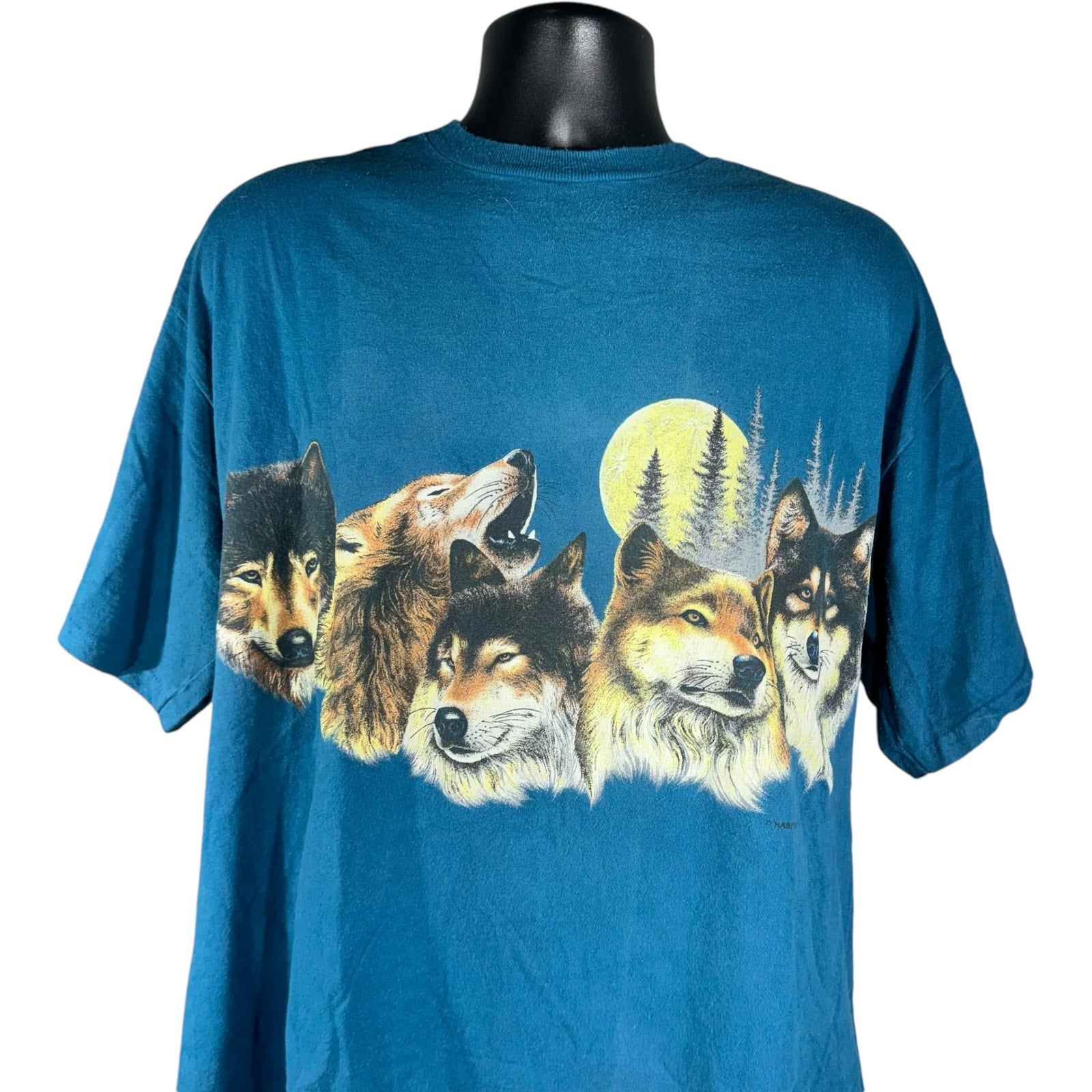 Vintage Wrap Around Wolves Tee