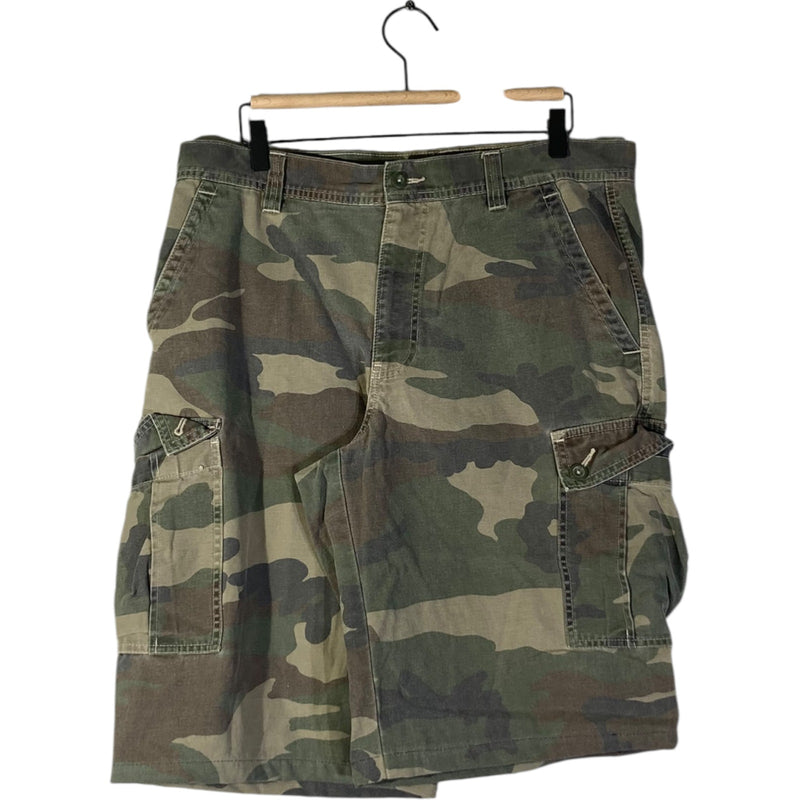 Vintage Cameron Camouflage Cargo Shorts 34