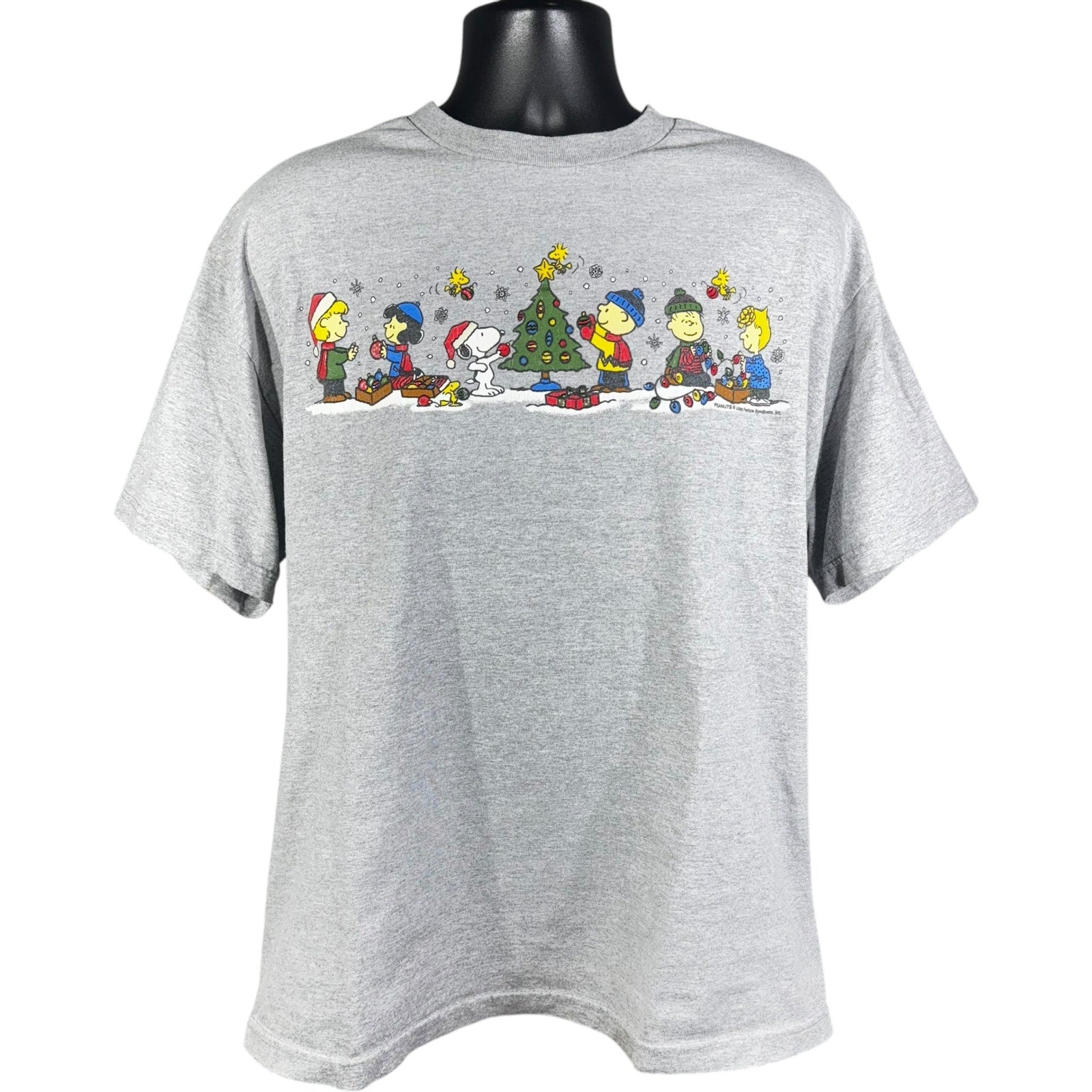 Vintage Peanuts Snoopy Christmas Tee