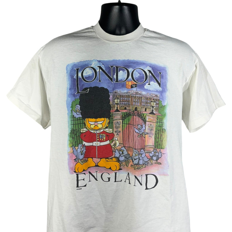 Vintage Garfield King's Guard London England Souvenir Tee