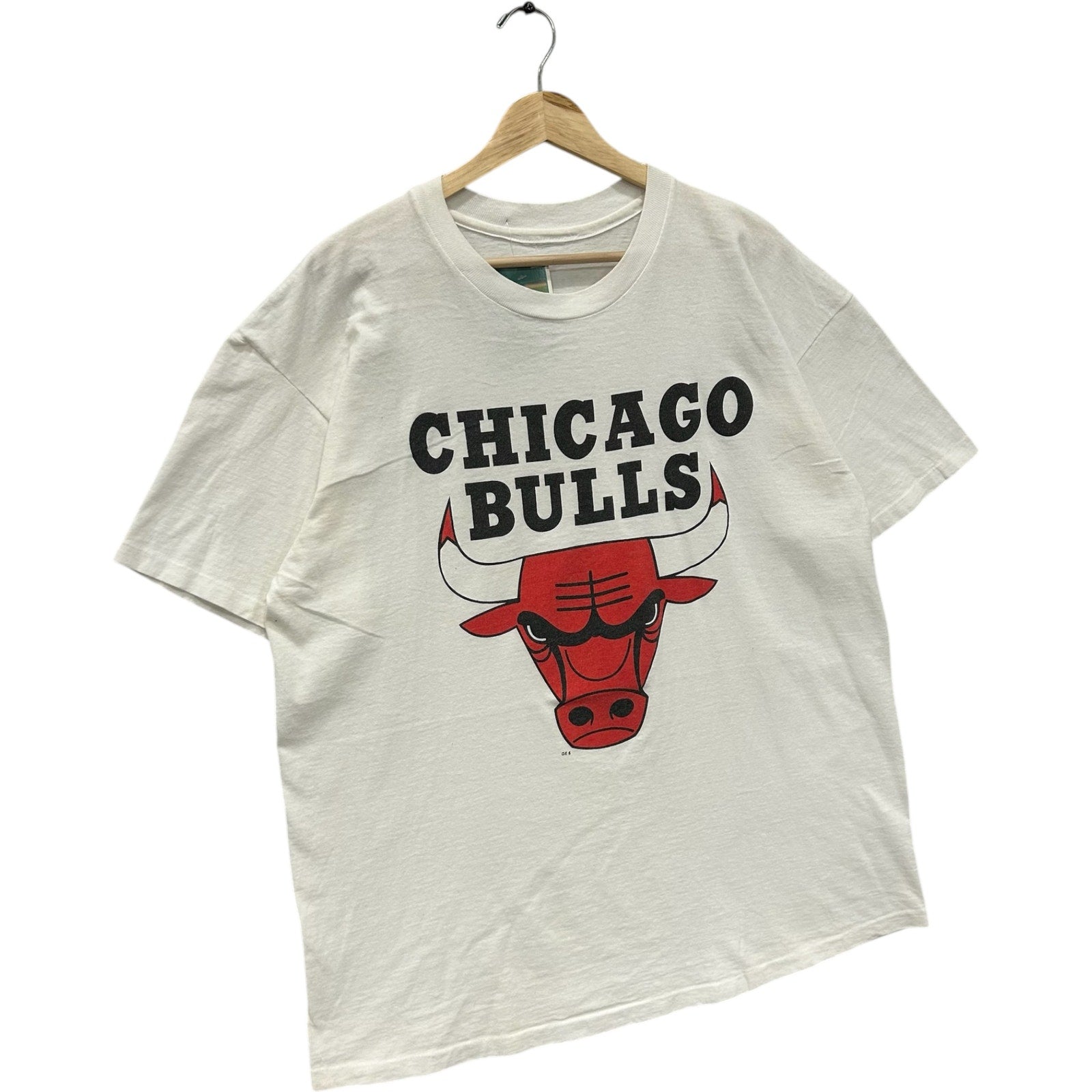 Vintage Chicago Bulls Spellout Chest Logo NBA Tee 90s