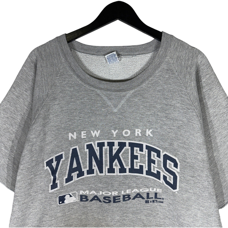 Vintage Russell New York Yankees Cut Off MLB Crewneck 90s