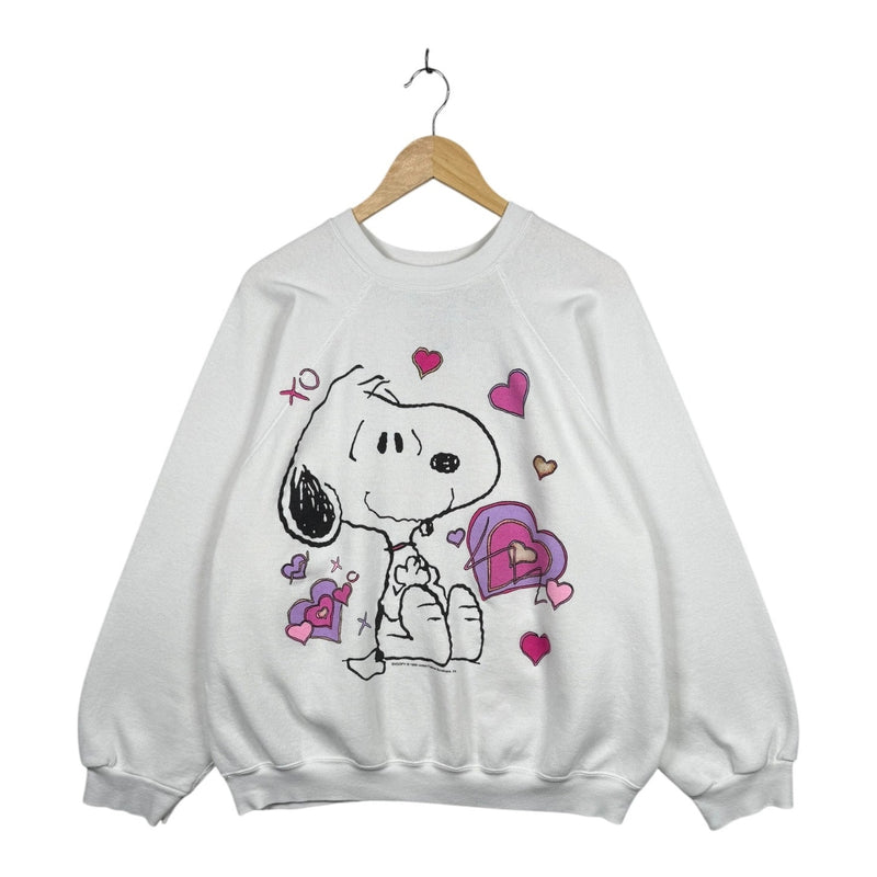 Vintage Snoopy Valentine Hearts Graphic Crewneck