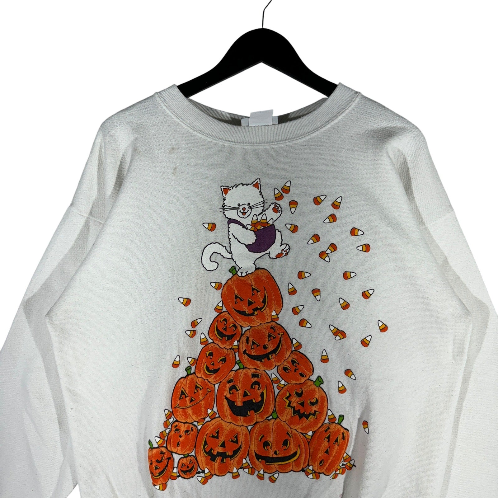 Vintage Cat On Pumpkin Halloween Crewneck