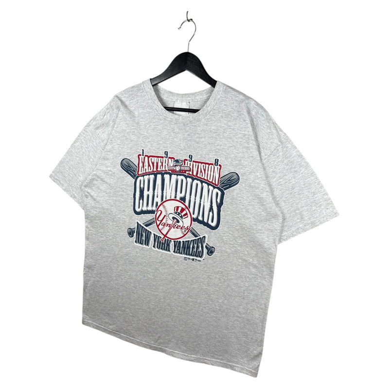 Vintage 1998 New York Yankees Eastern Division MLB T-Shirt