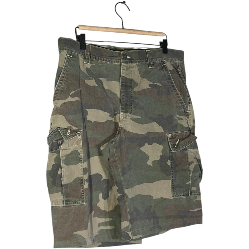 Vintage Cameron Camouflage Cargo Shorts 34