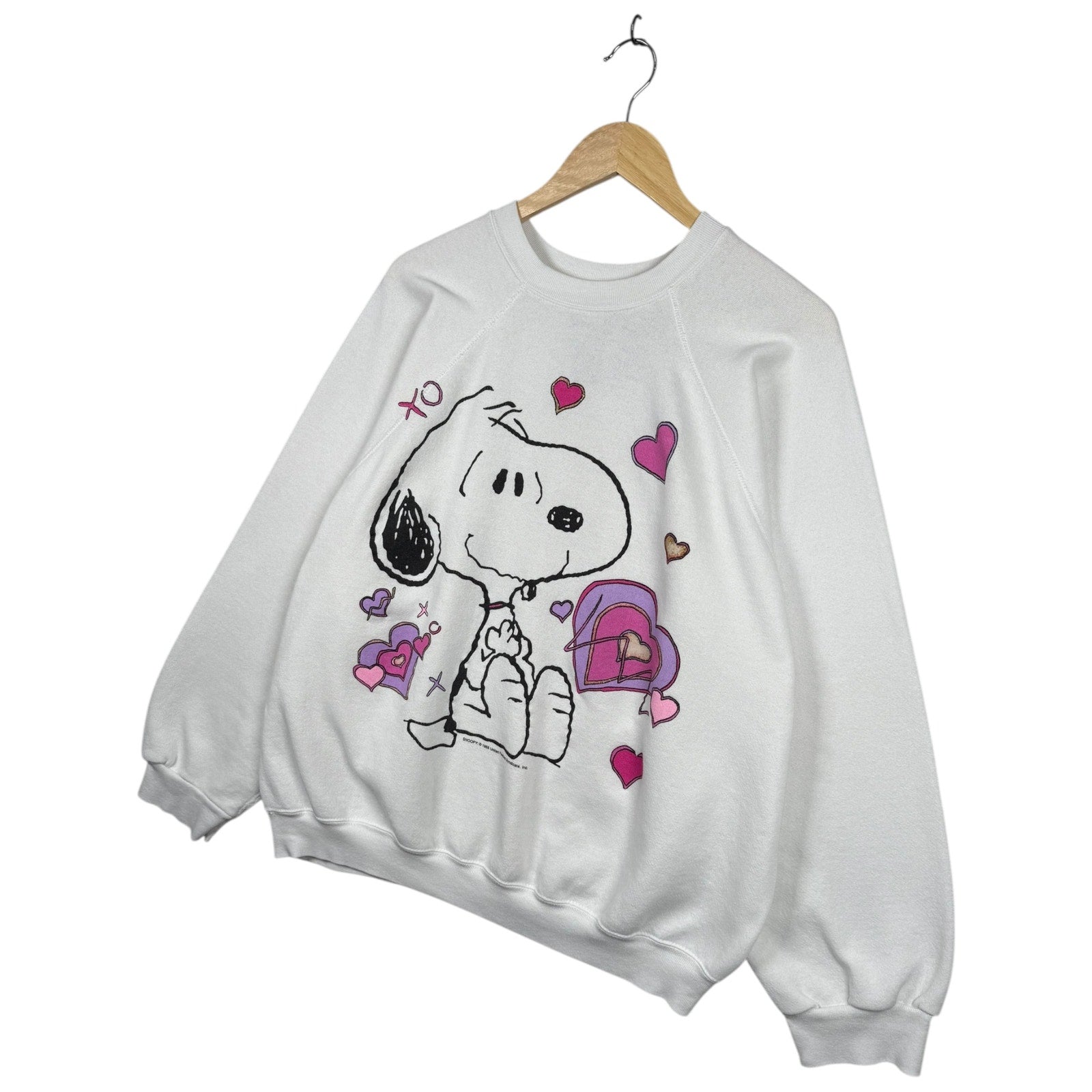 Vintage Snoopy Valentine Hearts Graphic Crewneck
