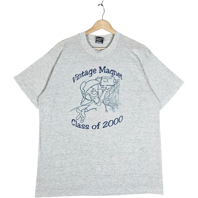 Vintage Magnet Class of 2000 Tee