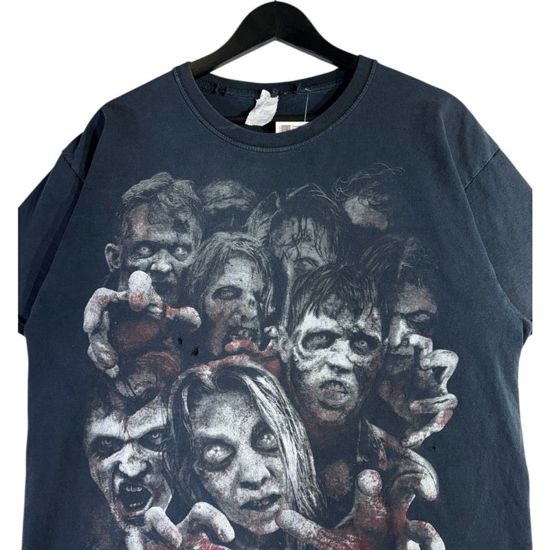 Vintage The Walking Dead Zombie Horde T-Shirt