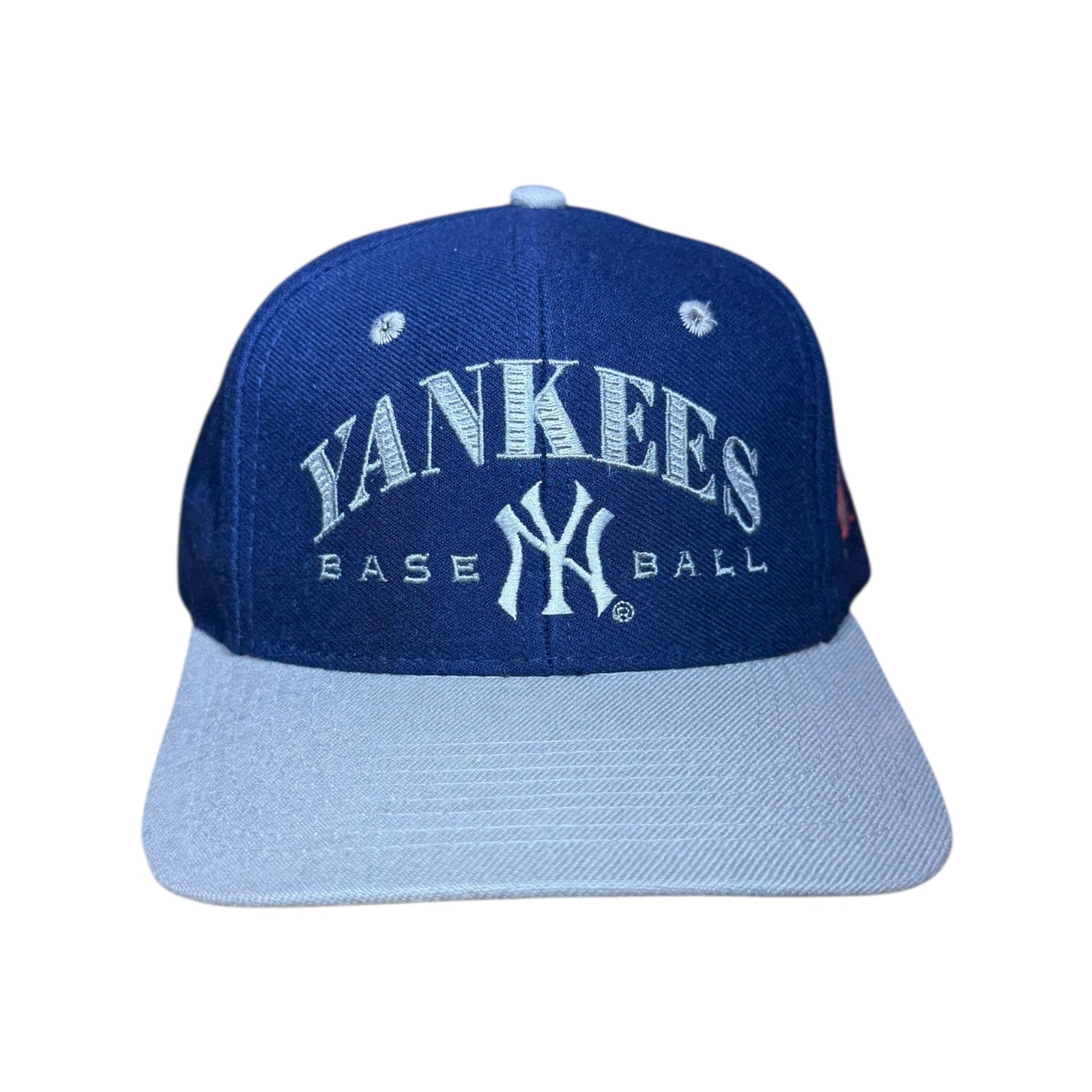 Vintage New York Yankees MLB Snapback Hat