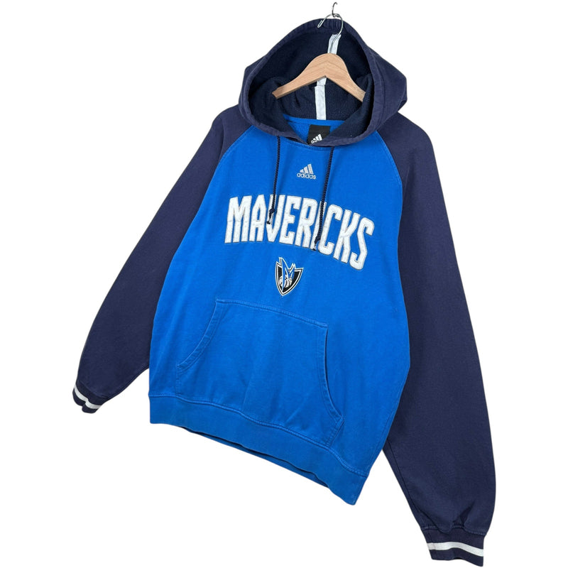 Vintage Adidas Dallas Mavericks Pullover Hoodie