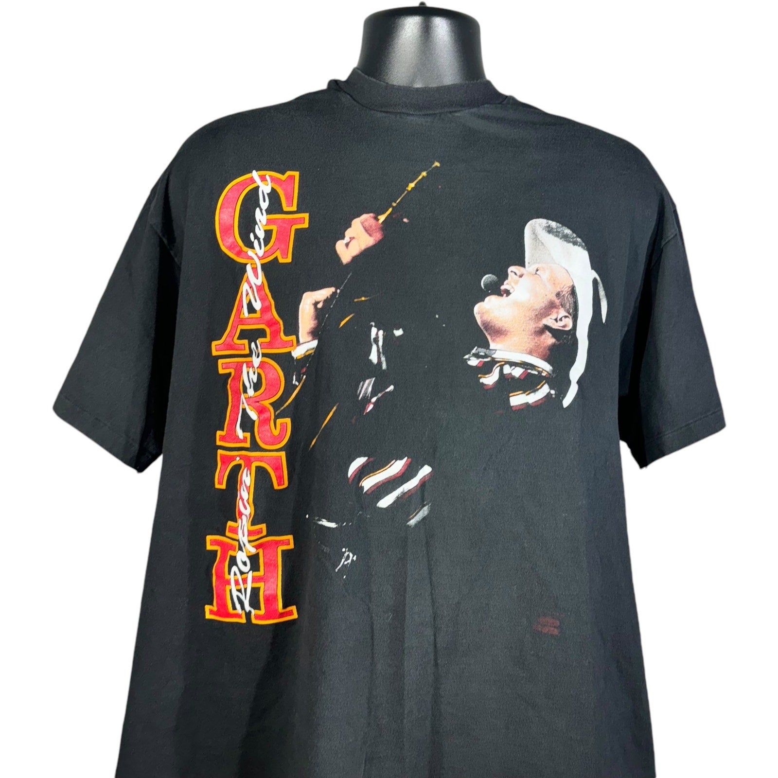 Vintage Garth Brooks "Ropin' The Wind" Tee