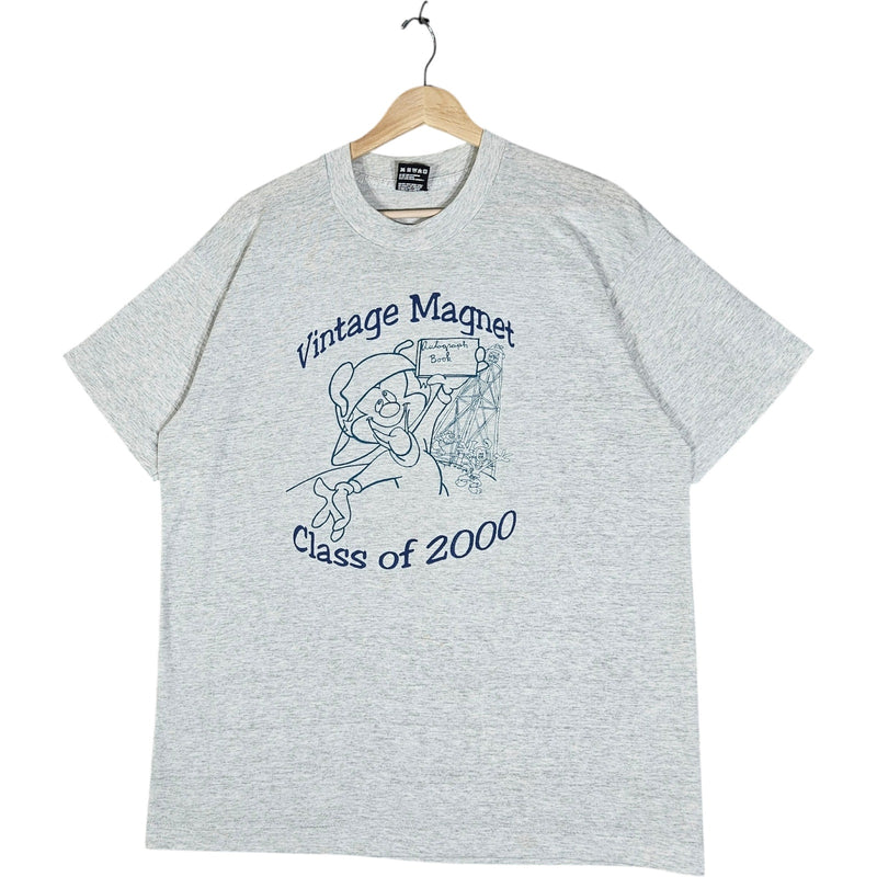 Vintage Magnet Class of 2000 Tee