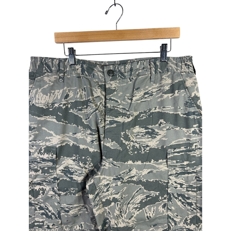 Vintage Tiger Stripe Camouflage Cargo Shorts 38