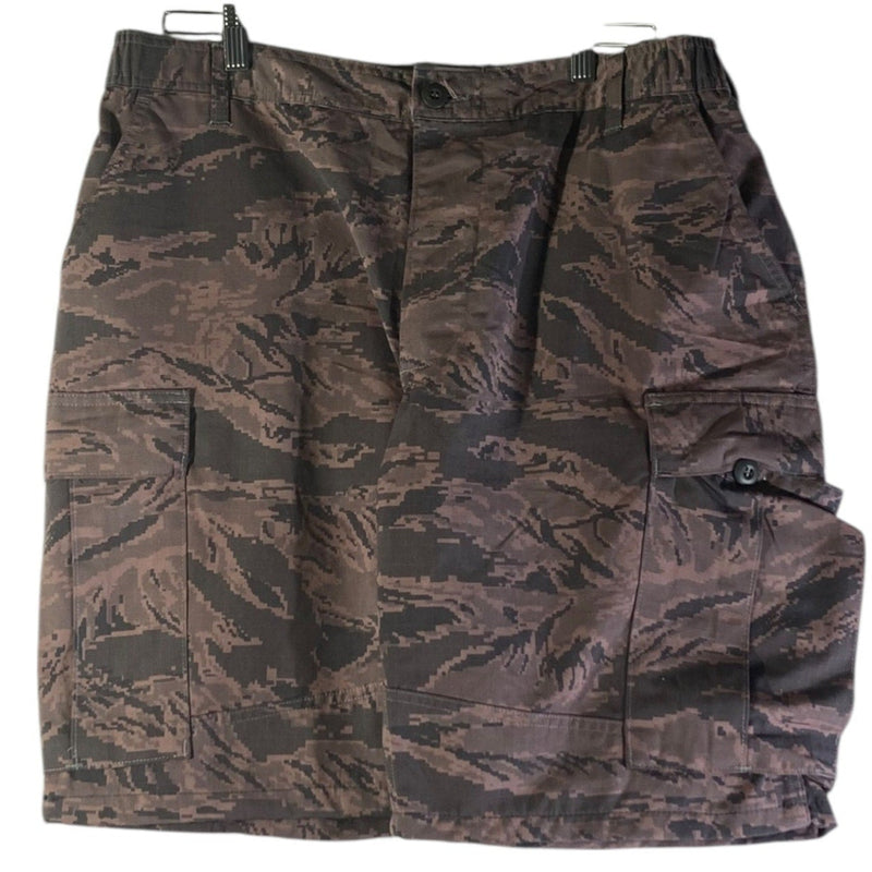 Vintage US Air Force Camo Cargo Shorts 34