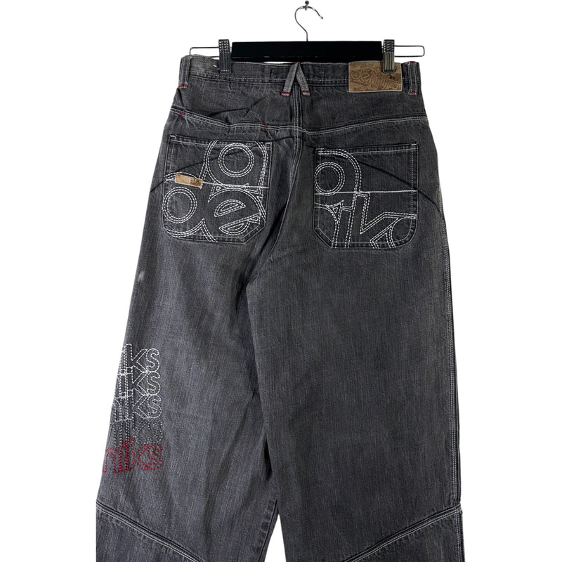 Women's Vintage Akademiks Embroidered Wide Leg Jeans 18