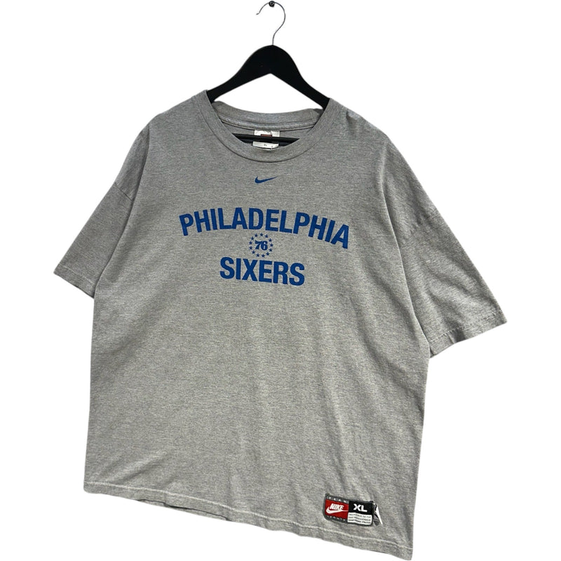 Vintage Nike Philadelphia Sixers Logo Tee