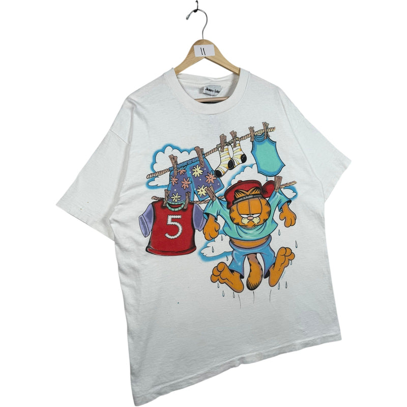 Vintage Garfield Cartoon Clothesline Graphic T-Shirt