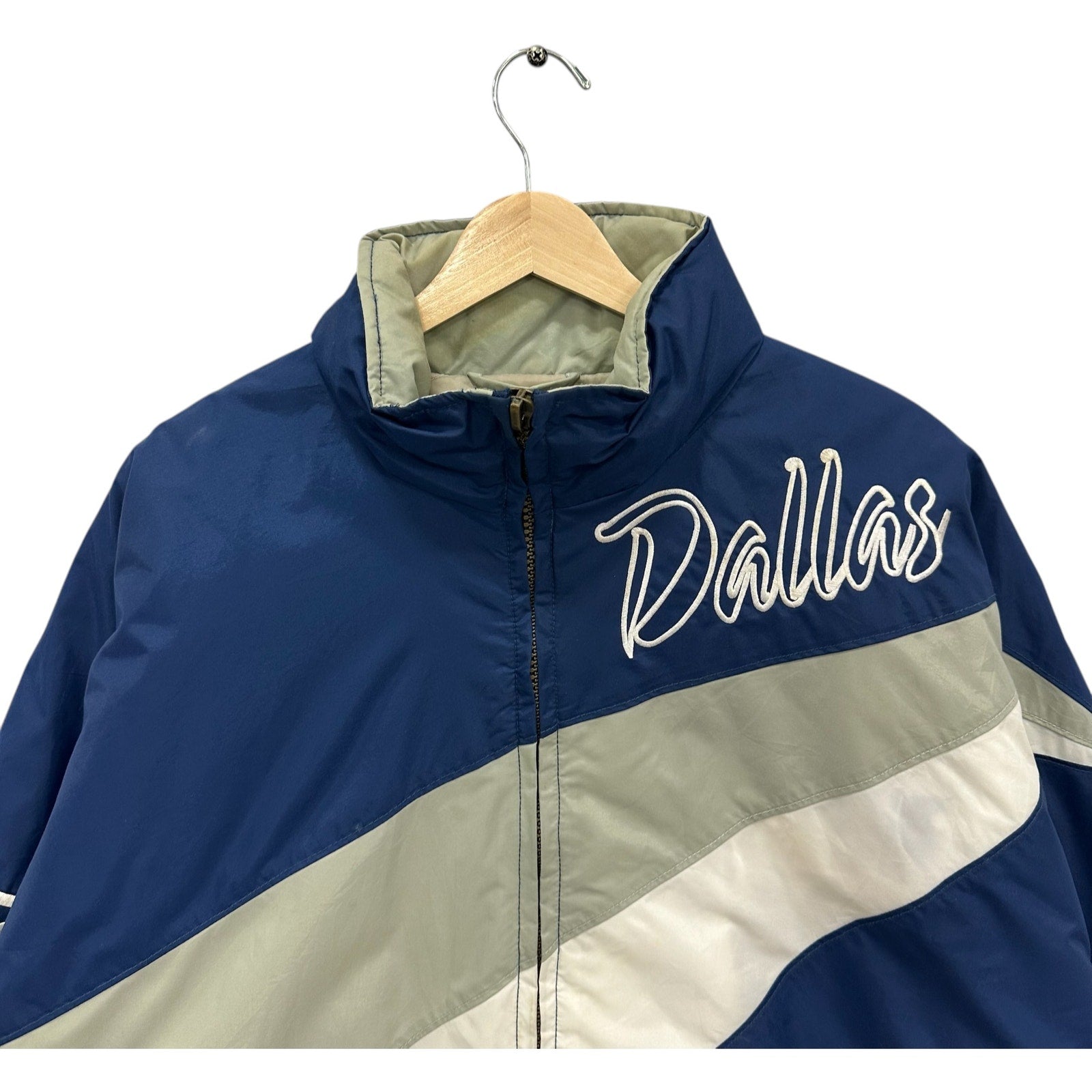 Vintage Dallas Cowboy Spellout NFL Puffer Jacket