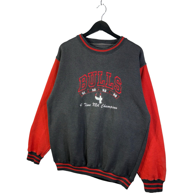 Vintage Logo 7 Chicago Bulls Sweatshirt Crewneck