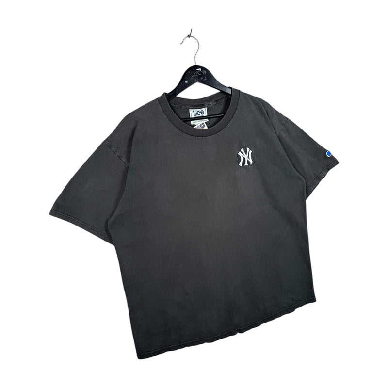 Vintage New York Yankee MLB T-Shirt