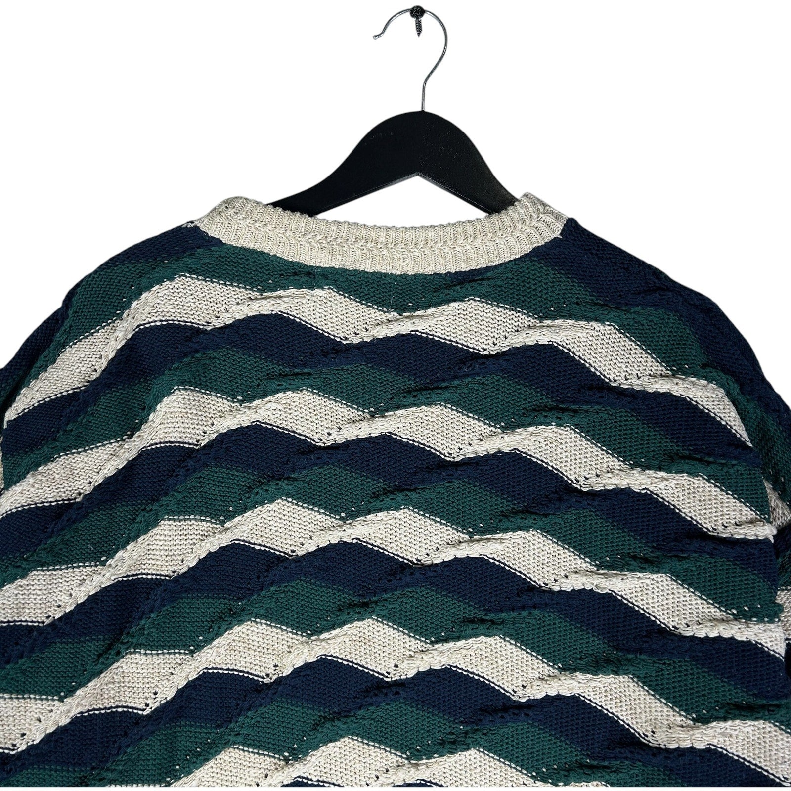 Vintage 3D Patterned Knit Pullover Sweater