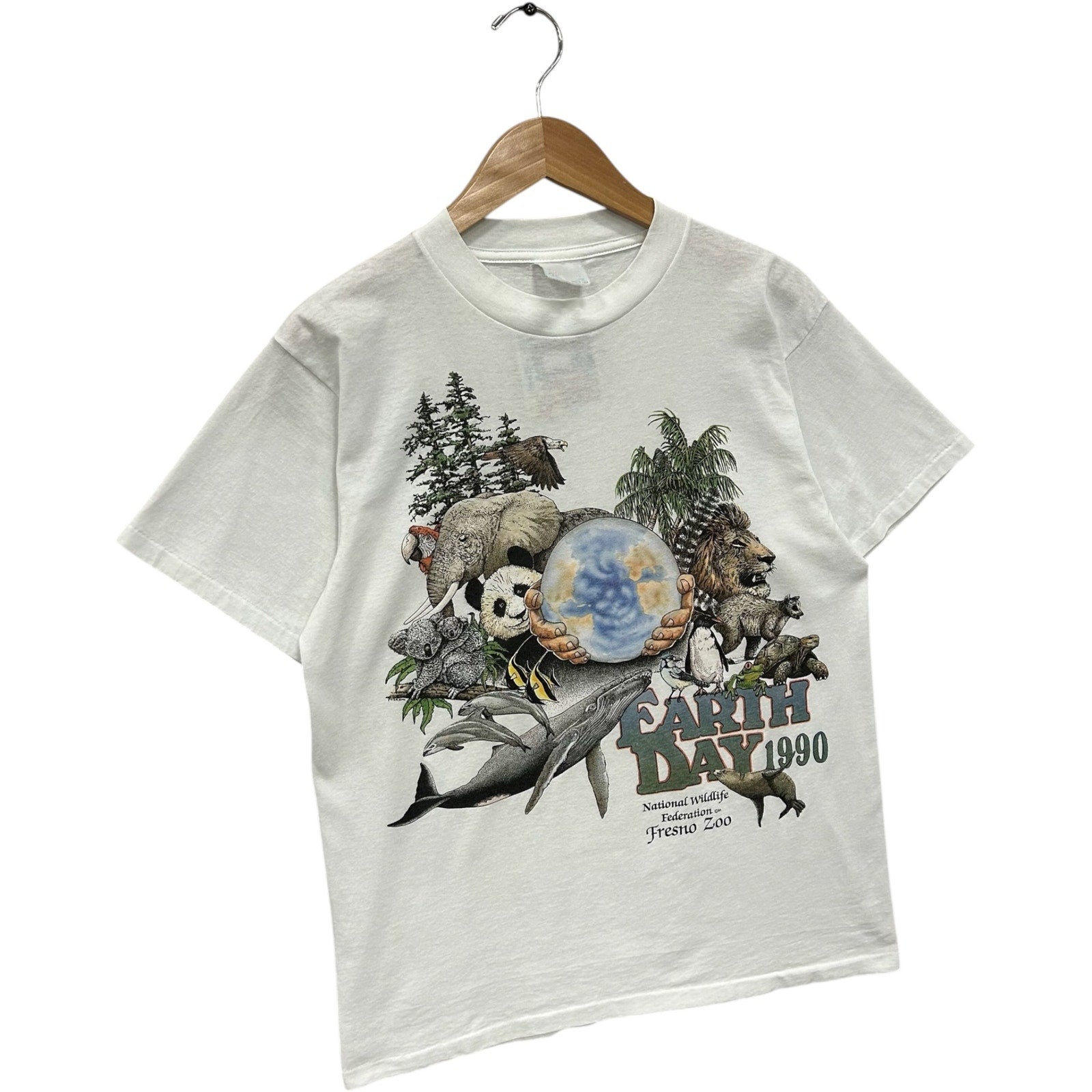 Vintage National Wildlife Earth Day Animals Tee 1990