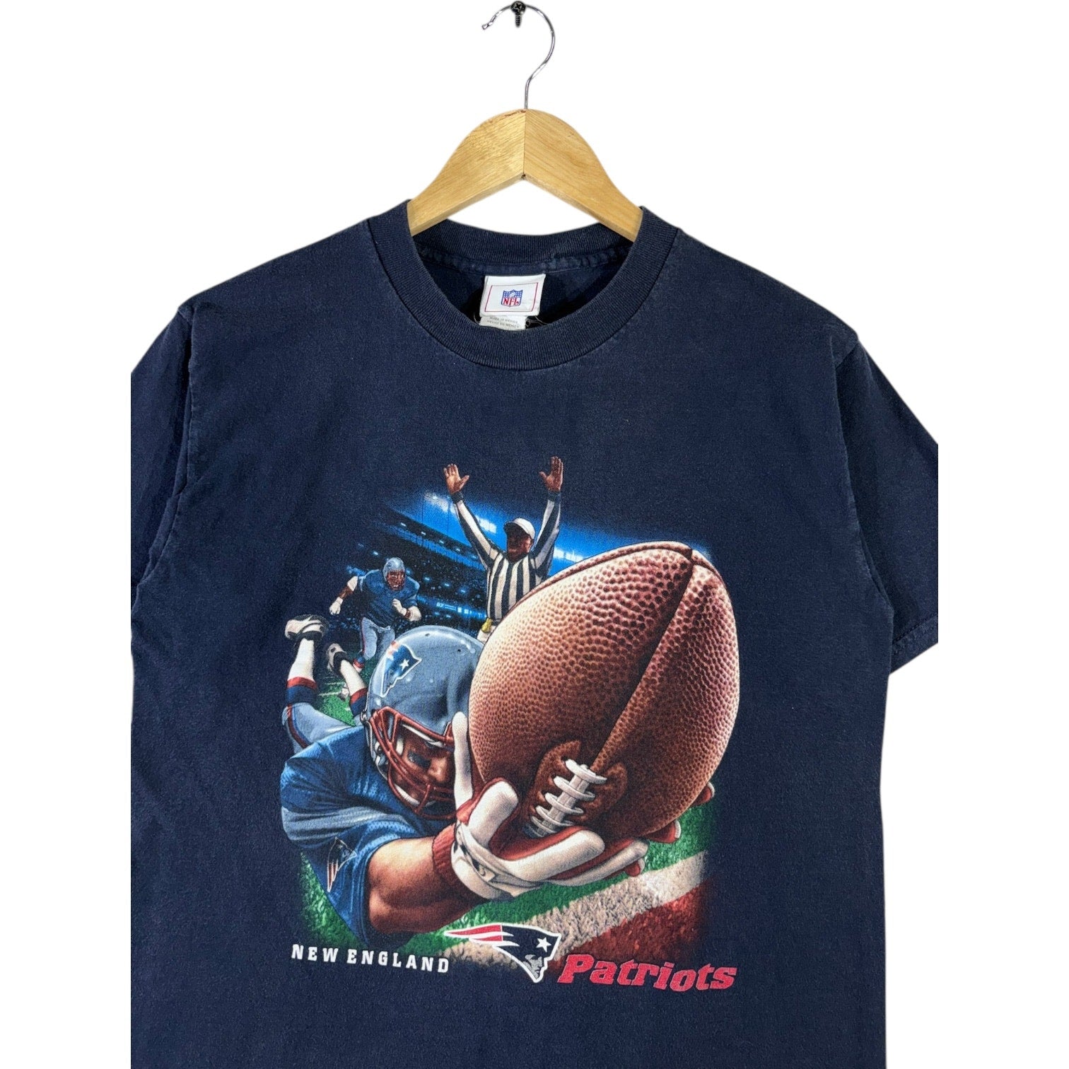 Vintage NFL Patriots Football T-Shirt