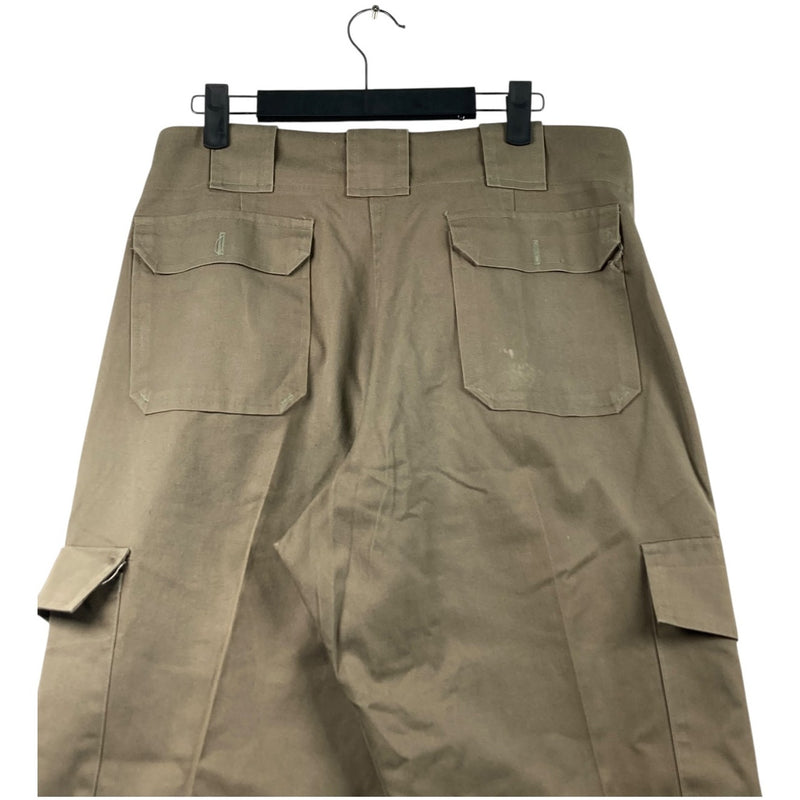 Vintage Eddie Bauer Cargo Shorts 32