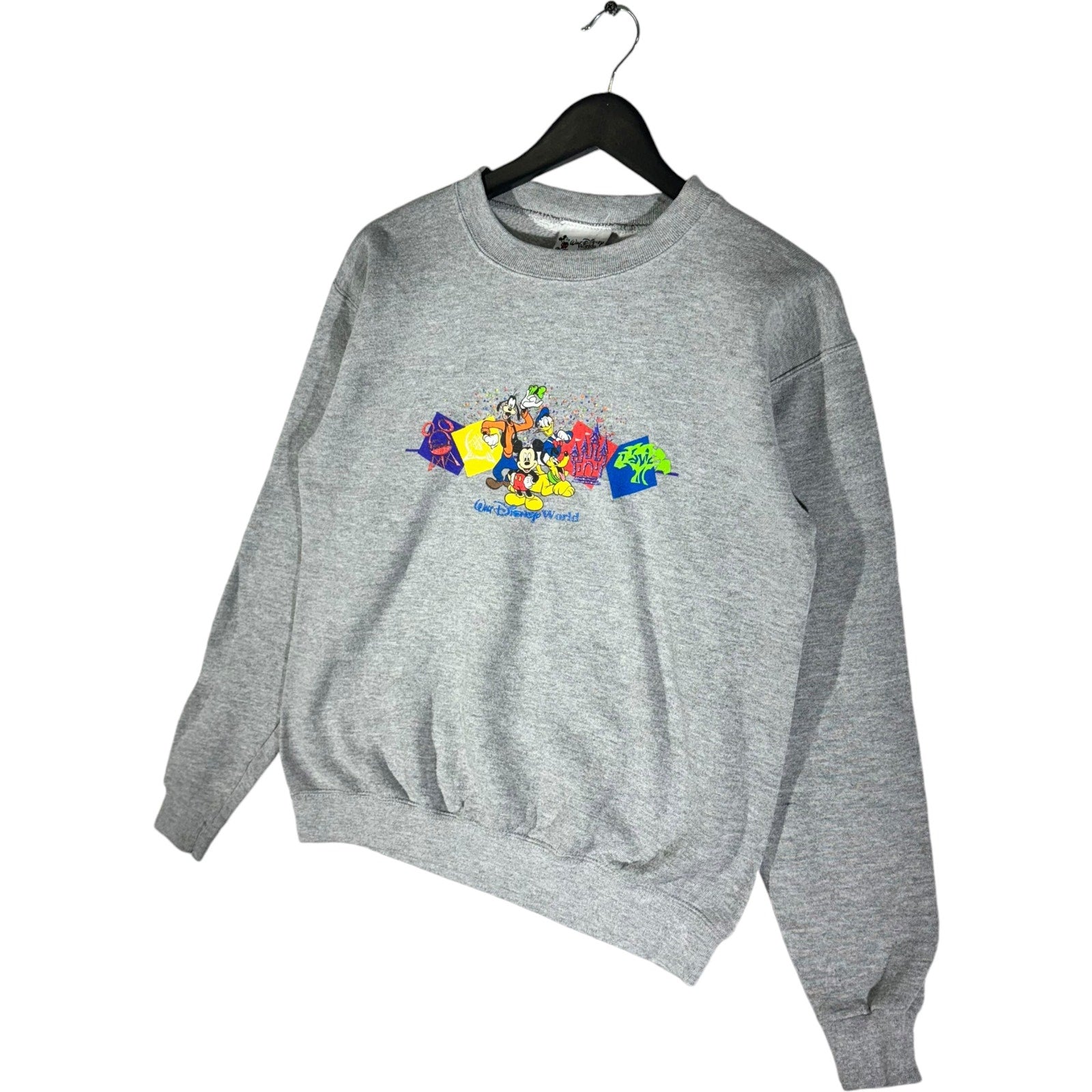 Vintage Walt Disney World Mickey Characters Crewneck