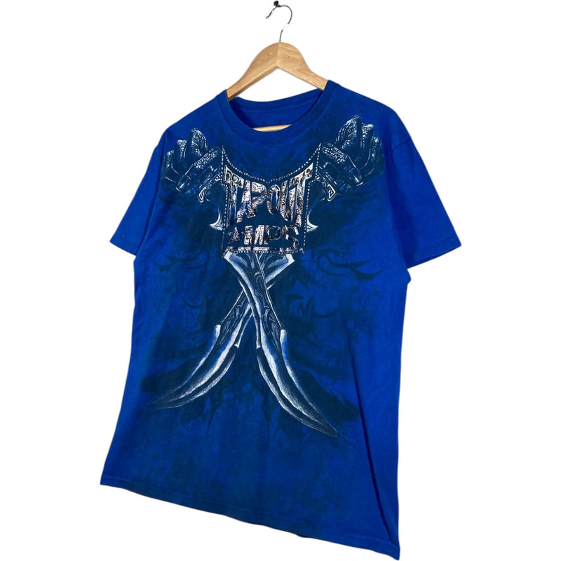 Vintage Tapout AMPS Y2K MMA Dagger Graphic T-Shirt